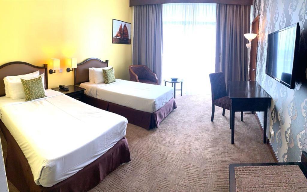 Ehsan Seaview Hotel Порт-Диксон Экстерьер фото