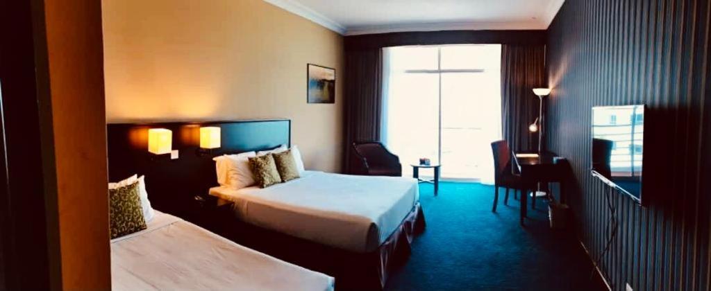 Ehsan Seaview Hotel Порт-Диксон Экстерьер фото