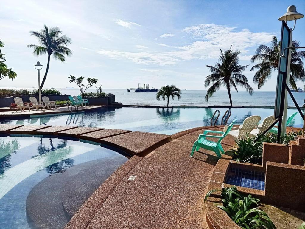 Ehsan Seaview Hotel Порт-Диксон Экстерьер фото