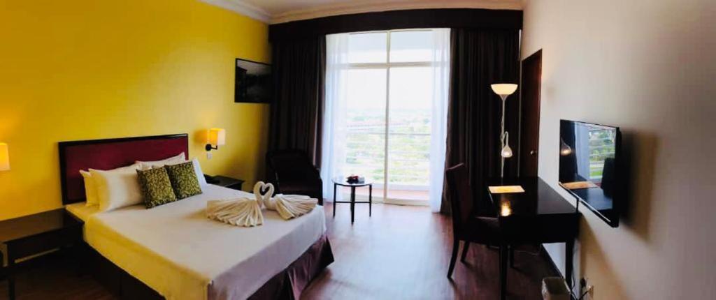 Ehsan Seaview Hotel Порт-Диксон Экстерьер фото