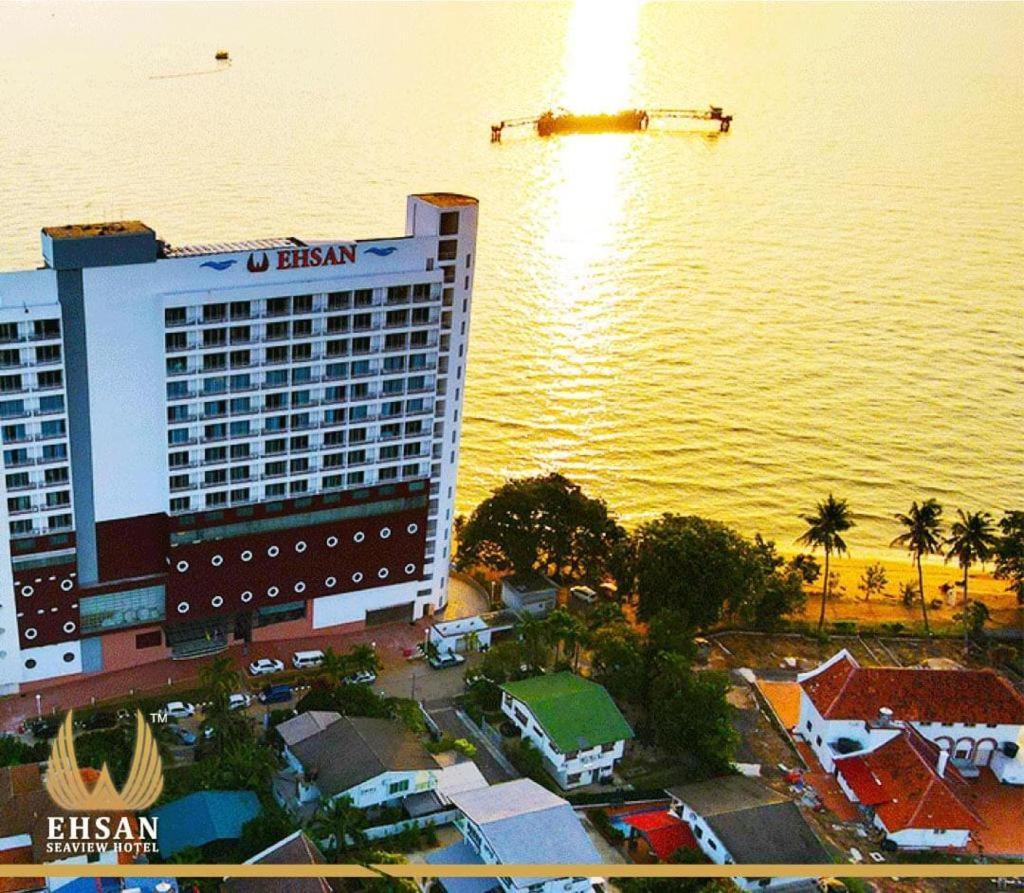 Ehsan Seaview Hotel Порт-Диксон Экстерьер фото