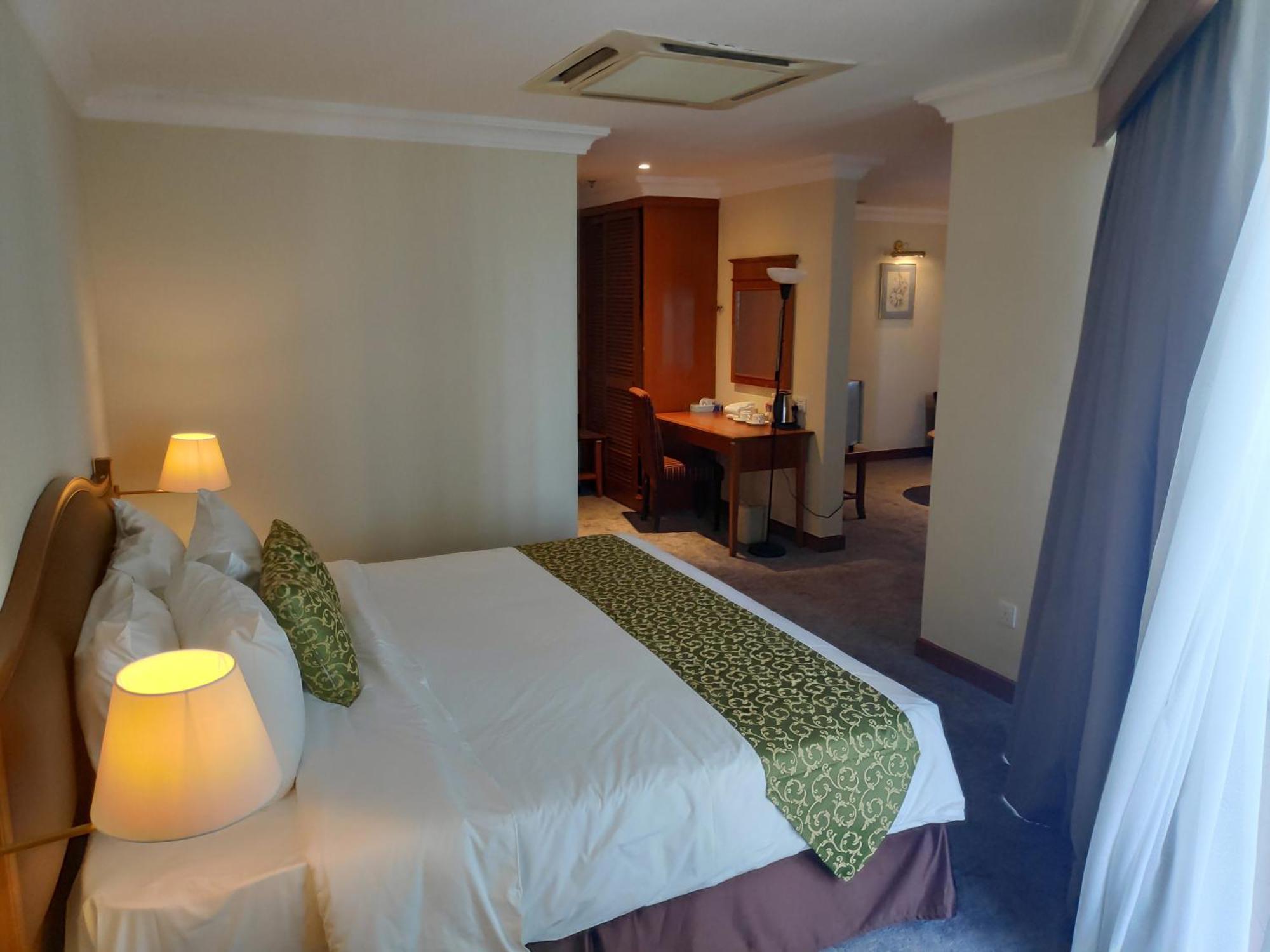 Ehsan Seaview Hotel Порт-Диксон Экстерьер фото